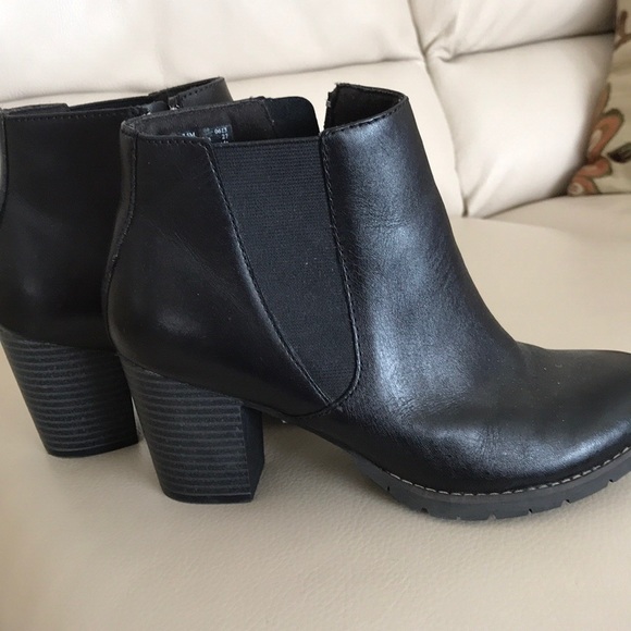 black clark booties